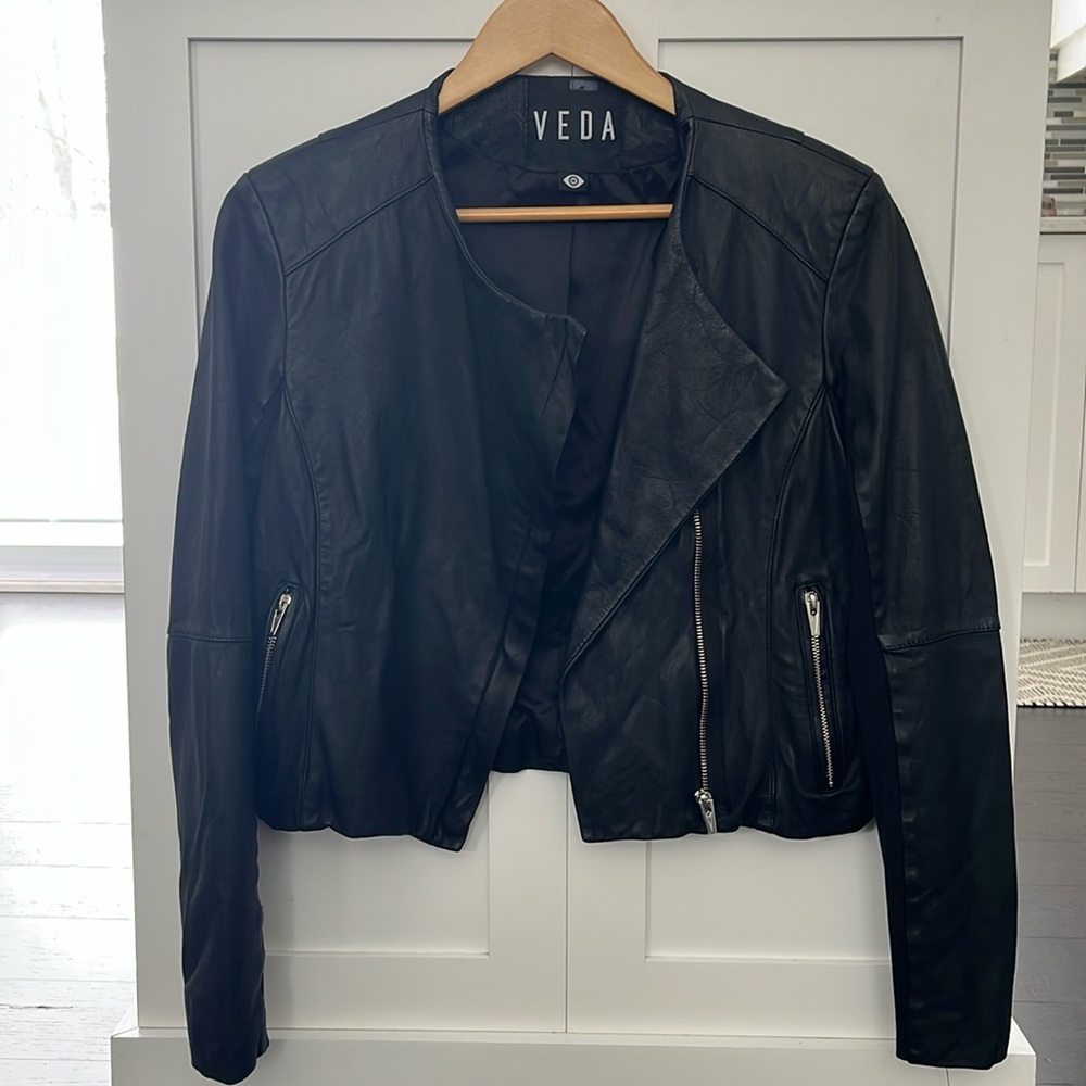 VEDA MATTE LEATHER JACKET